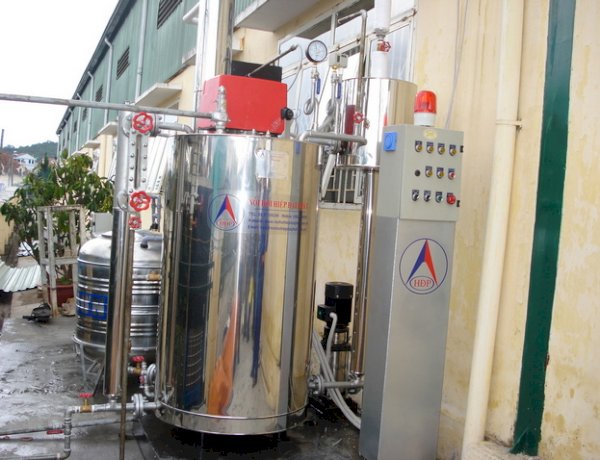 Nồi hơi đốt dầu dạng đứng